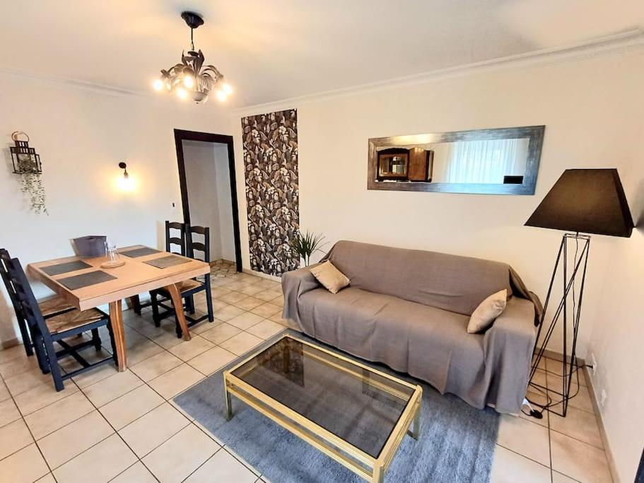 Maison De Village Avec Jardin Torpes  Kültér fotó
